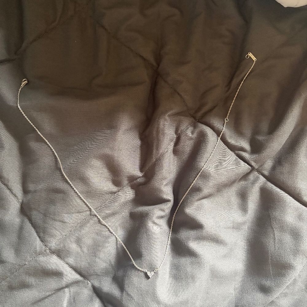 Pandora minimalist silver heart necklace